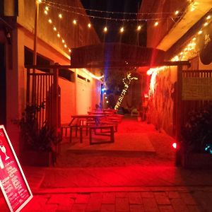 Hostal Ledeztrus